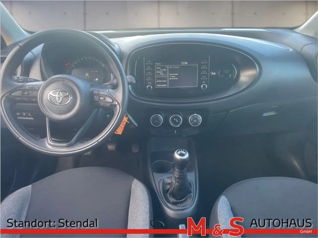 Toyota Aygo X 1.0 VVT-i Play