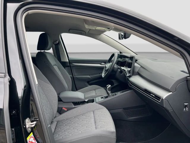 Volkswagen Golf 1.5 TSI Life Variant