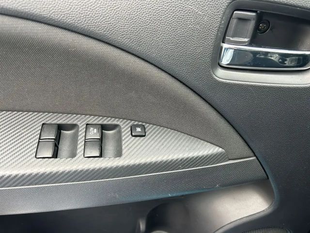 Mitsubishi Space Star Star