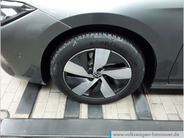 Volkswagen Passat 1.5 eTSI Business DSG Variant