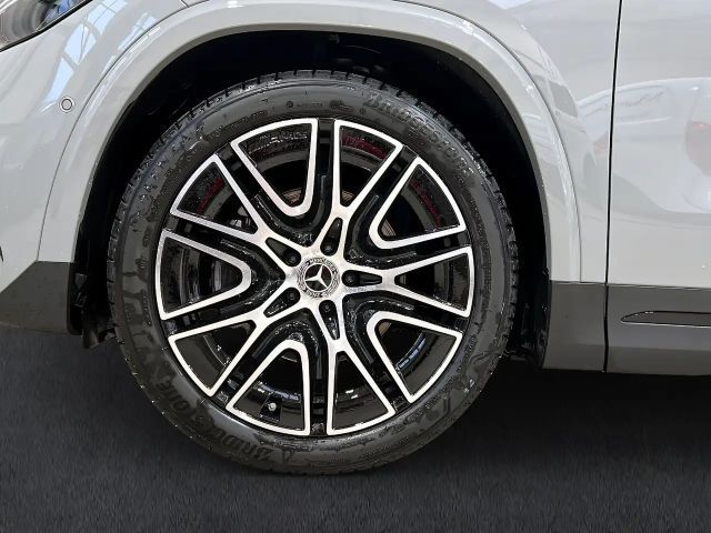 Mercedes-Benz GLA 200 AMG Line