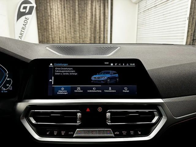 BMW 330 330e M-Sport Touring xDrive
