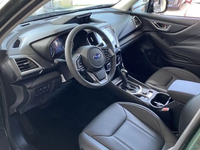 Subaru Forester 2.0ie Edition Black Platinum 8-fach bereift AHK-ab