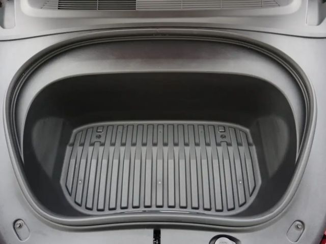 Tesla Model 3 AWD Long Range