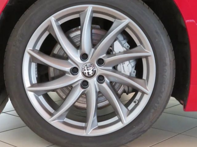 Alfa Romeo Giulia Q4