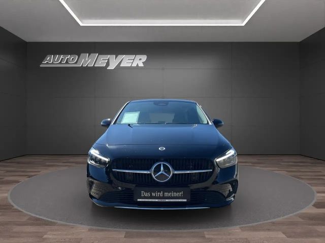 Mercedes-Benz B 200 Progressive Sedan