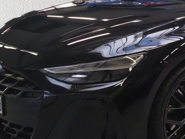 Audi A6 Avant Quattro S-Tronic