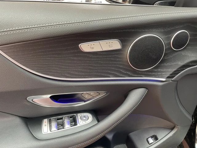 Mercedes-Benz E 200 AMG Line Cabriolet