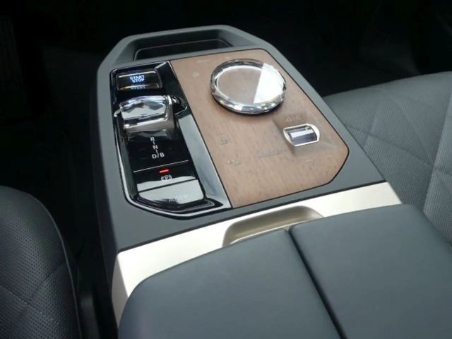 BMW iX xDrive50