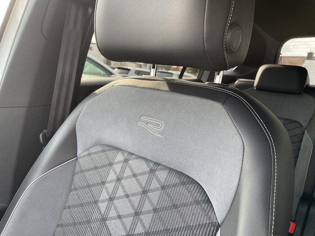 Volkswagen Tiguan 1.5 TSI DSG R-Line