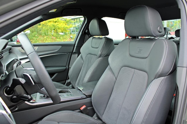 Audi S6 Quattro Sedan