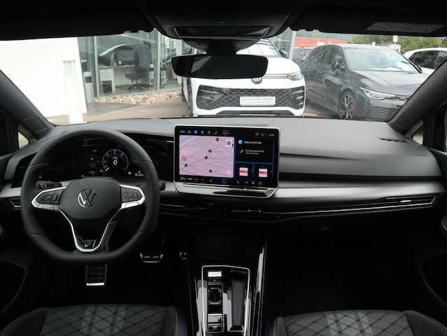 Volkswagen Golf DSG R-Line