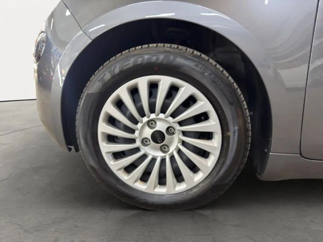 Fiat 500 Basis Base 42kWh Carplay Ganzjahresreifen Navi App