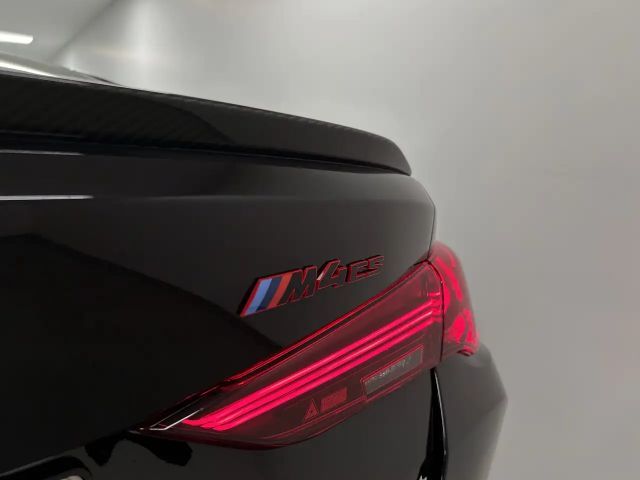 BMW M4 CS Coupé
