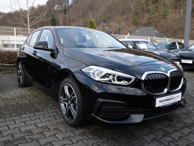 BMW 118 118i Advantage pakket Sedan