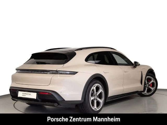 Porsche Taycan 4S Cross Turismo