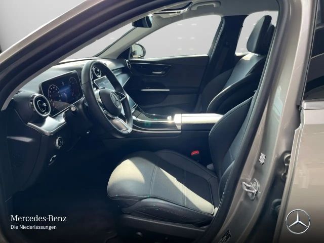 Mercedes-Benz C 180 AVANTGARDE Sedan