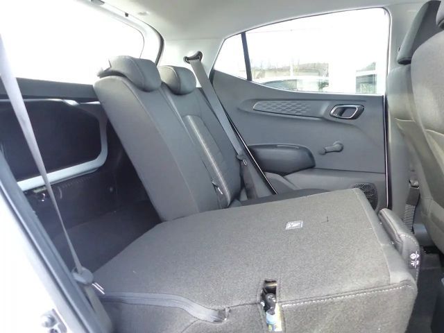 Hyundai i10 1.0 2WD Trend