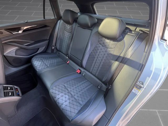 Volkswagen Passat IQ.Drive R-Line