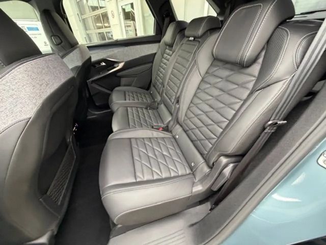 Peugeot E-5008 GT-Line