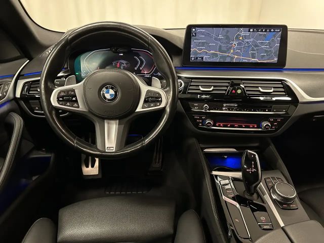 BMW 530 530d M-Sport Touring xDrive