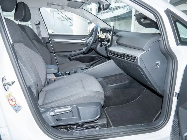 Volkswagen Golf 1.5 eTSI Golf VIII Life Variant