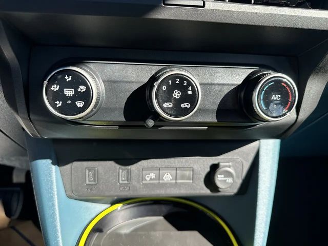 Fiat Grande Panda Hybrid mHEV 110 6-Gang eDCT Icon