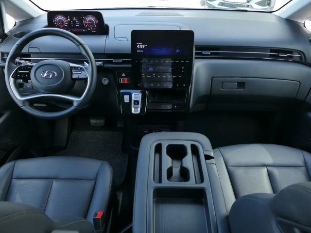 Hyundai Staria Trend