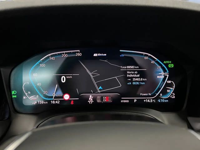 BMW 330 330e Touring