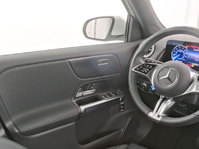 Mercedes-Benz EQB 300 4MATIC