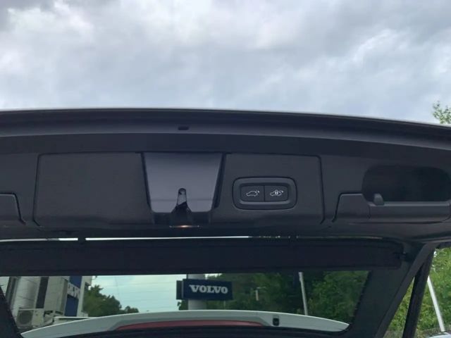 Volvo XC60 Dark Plus