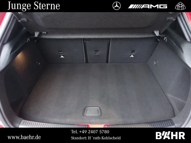 Mercedes-Benz A 250 A 250 e AMG Line