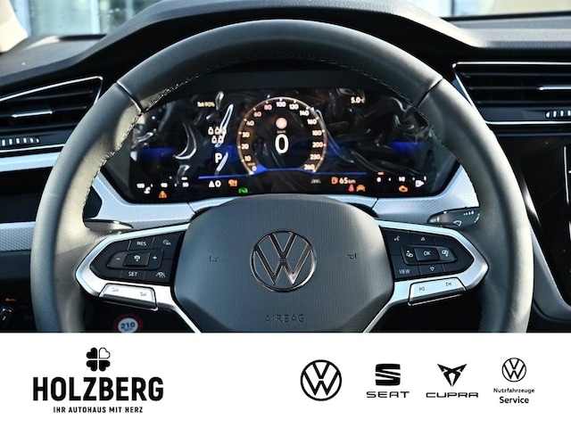 Volkswagen Touran 1.5 TSI R-Line