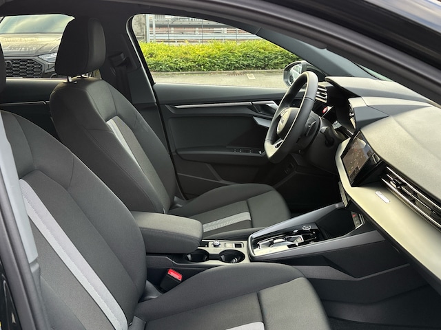 Audi A3 30 TFSI S-Tronic Sportback