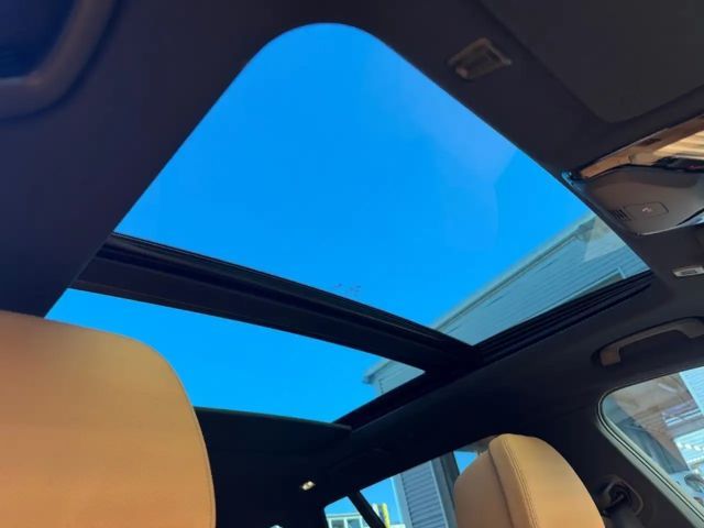 BMW 530 xe LASER+LEDER+HUD+ACC+PANO+DAB+BT+MFL+AHK+