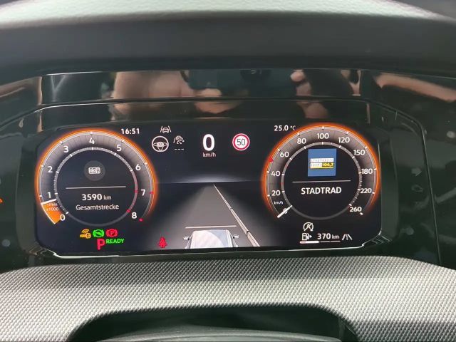 Volkswagen Golf DSG R-Line Variant