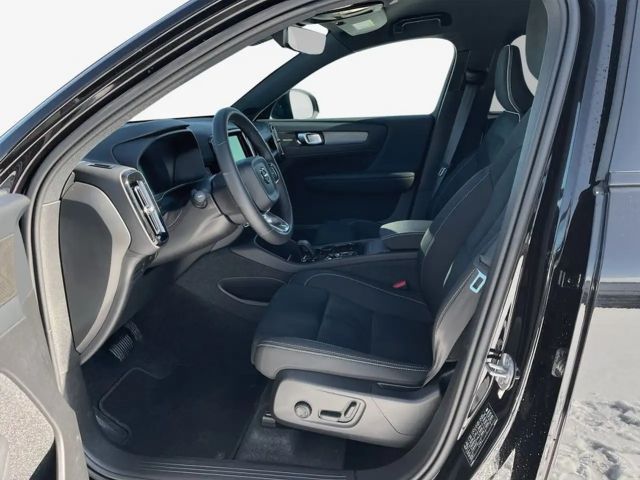 Volvo XC40 Dark Plus