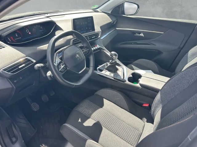 Peugeot 3008 Active Pack PureTech