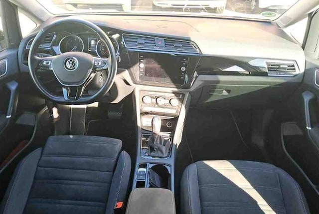 Volkswagen Touran 1.5 TSI DSG Highline