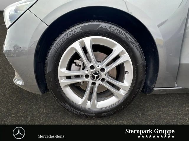 Mercedes-Benz B 180 Progressive