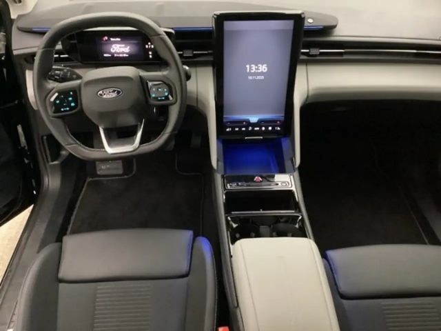 Ford Explorer Premium RWD