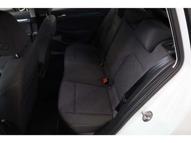 Volkswagen Golf 1.5 eTSI DSG Life Variant