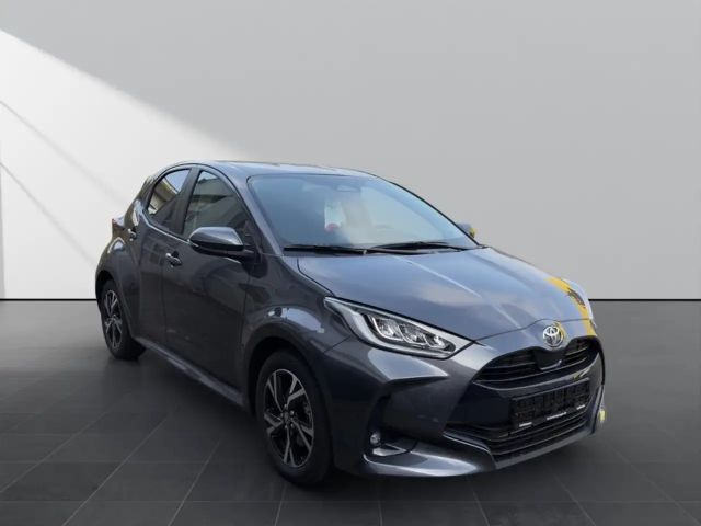 Toyota Yaris Hybride Team D