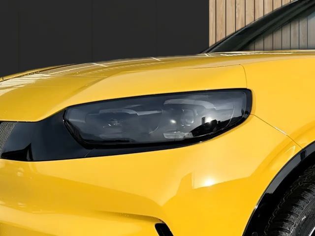 Ford Capri Premium RWD