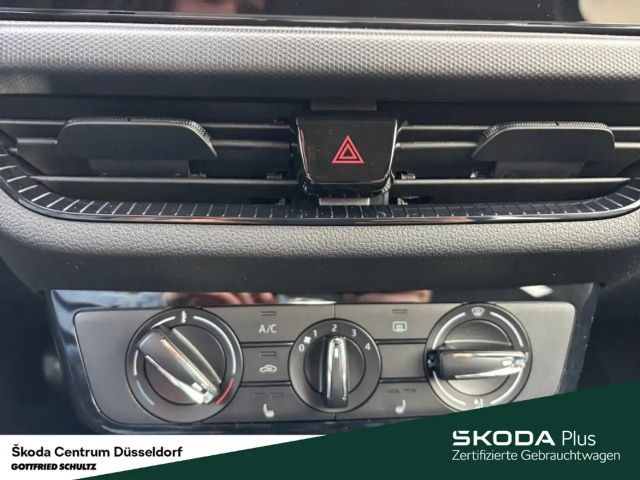 Skoda Fabia ESSENCE 1 0 MPI 59 KW 5-GANG-SCHALTGETRIEBE Sitzhe