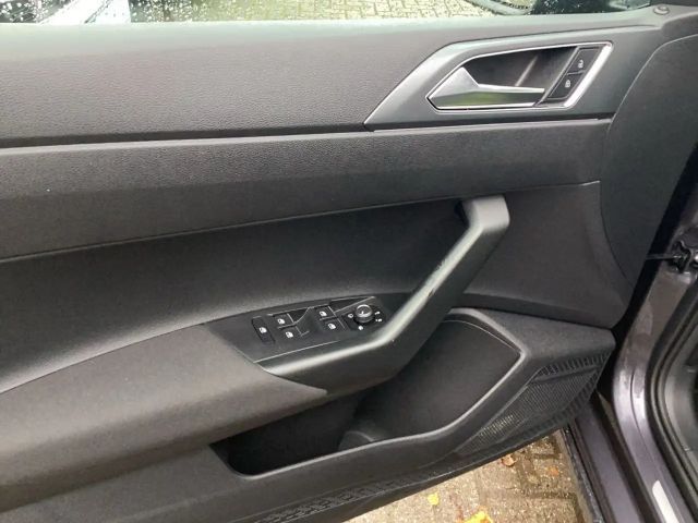 Volkswagen Taigo 1.5 TSI DSG IQ.Drive R-Line