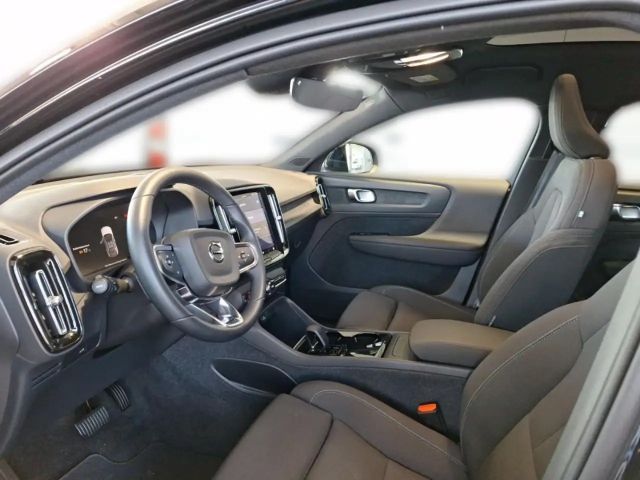 Volvo C40 AWD Core Recharge Twin Engine