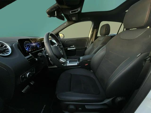 Mercedes-Benz EQA 350 4MATIC AMG Line