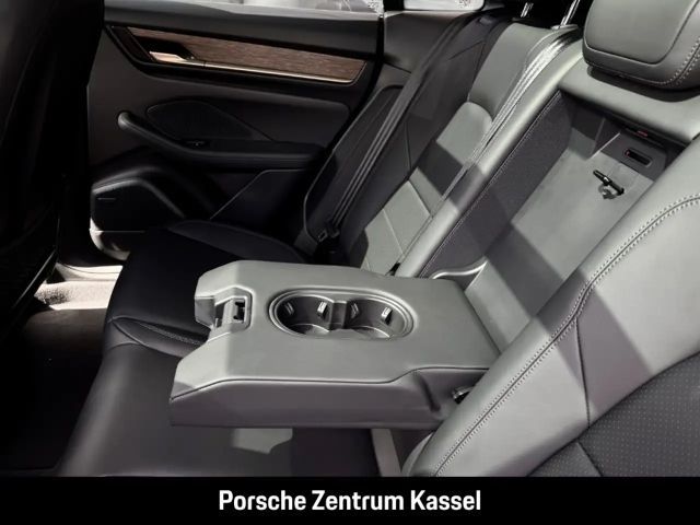 Porsche Macan 4