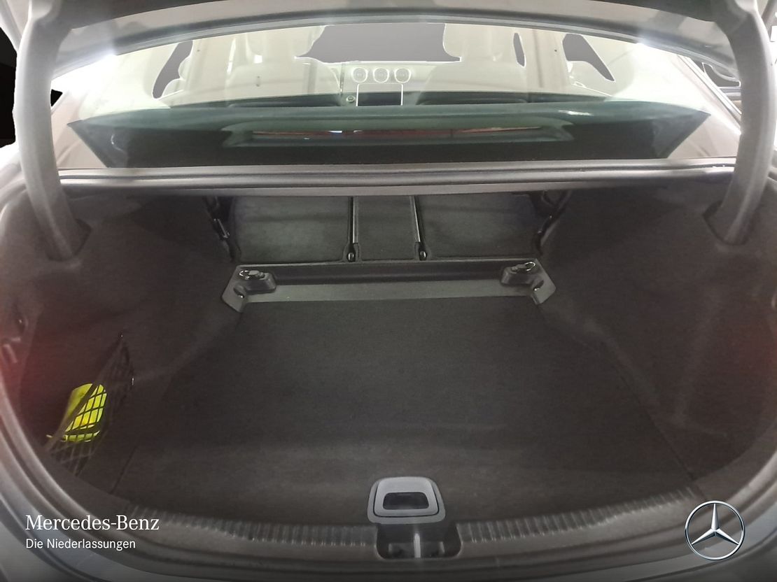 Mercedes-Benz C 180 AVANTGARDE Sedan